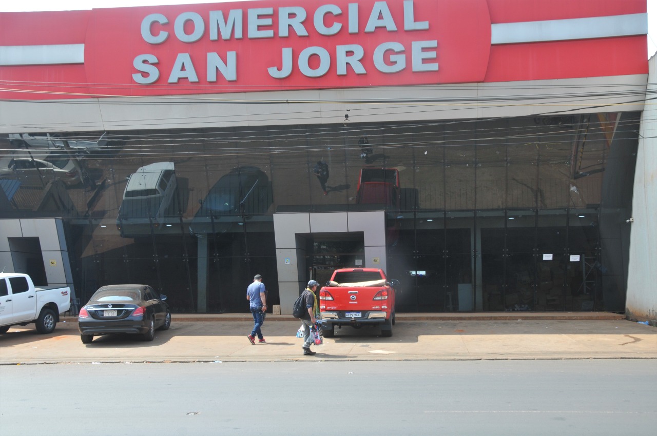 Un bandido muerto y cuatro detenidos tras  violento asalto y enfrentamiento con Policía