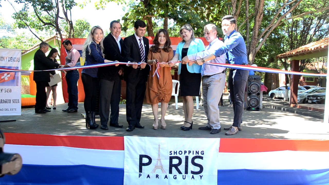Shopping París realiza mejoras de infraestructura en escuela de CDE
