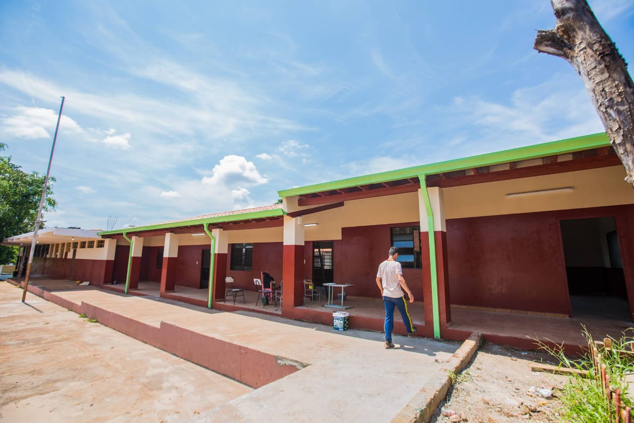Dudan de voluntad de Vaesken para ejecutar  plan de prevención contra drogas en colegios