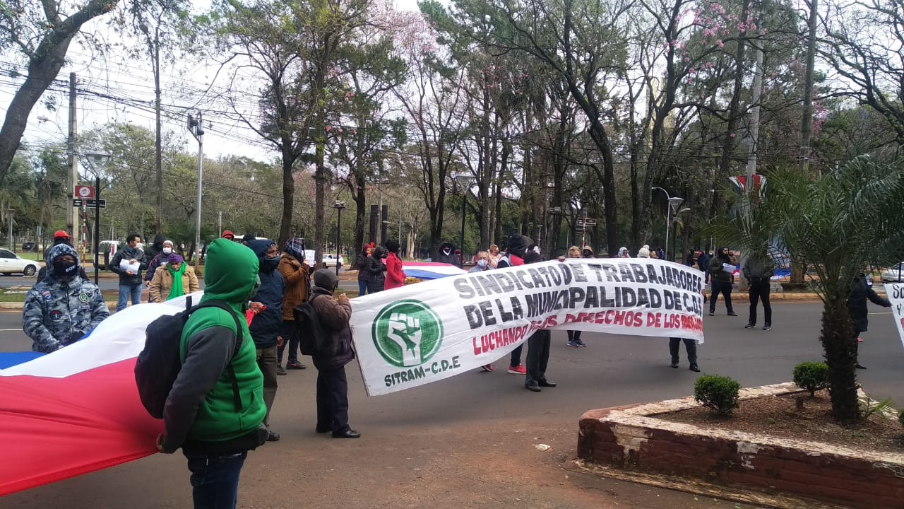 Ante protesta de exfuncionarios, desde la comuna afirman que no serán recontratados