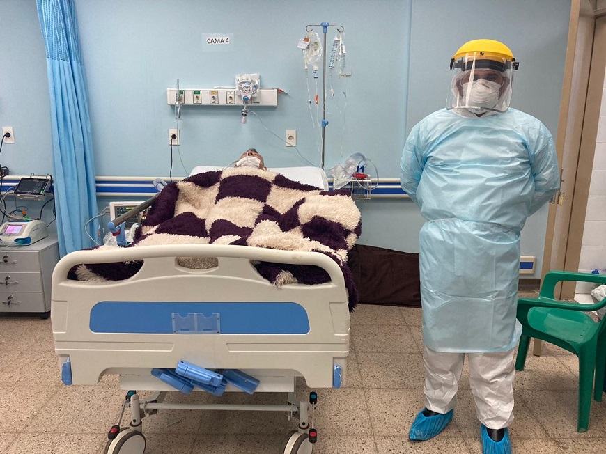 “Nos gustaría tener una indicación, pero no hay,  y cada muerte es una derrota”, relata médico