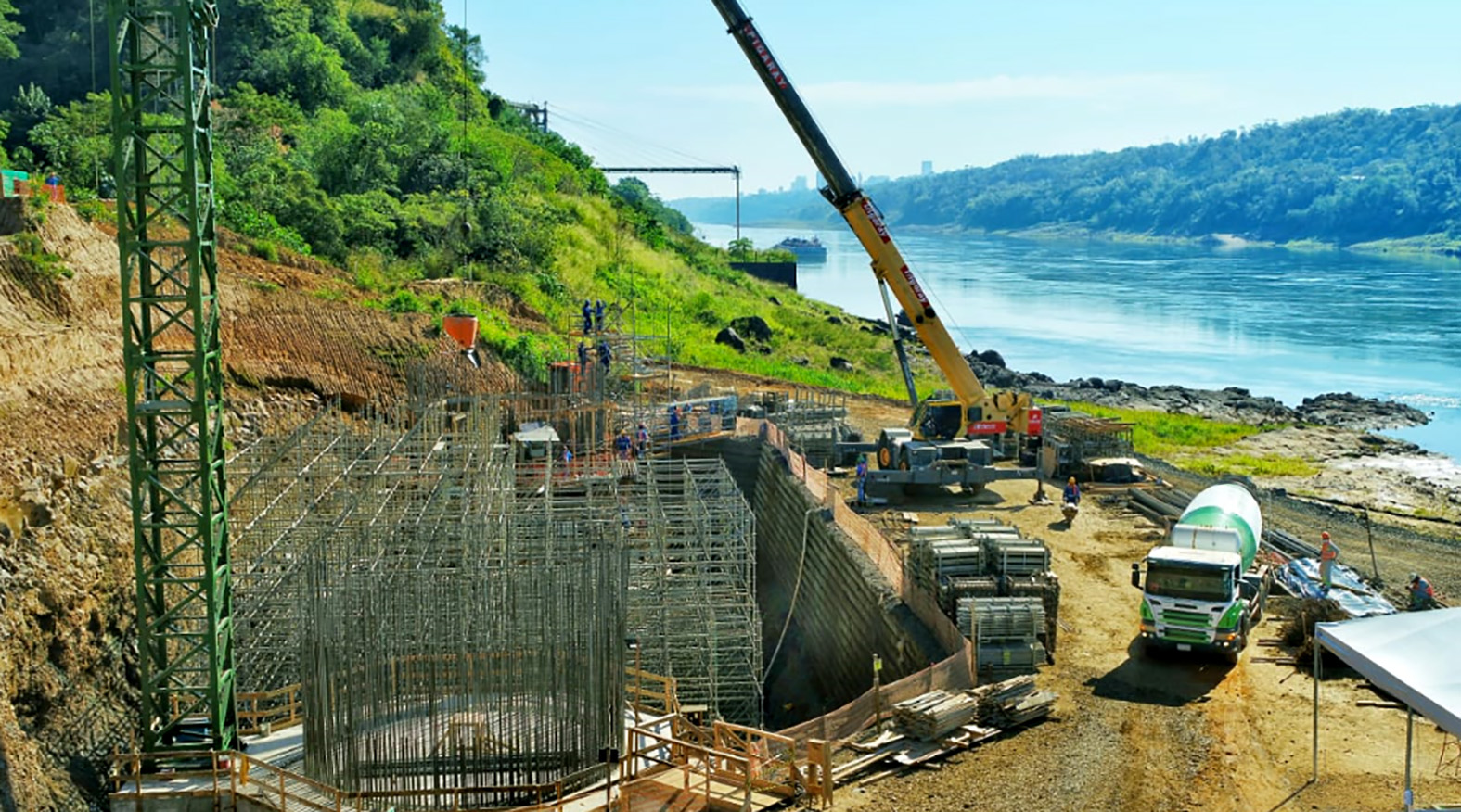Abdo Benítez confirma que obras complementarias tienen financiación