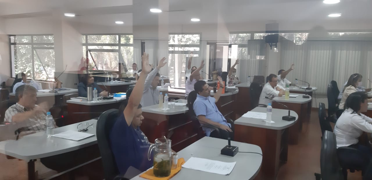 Concejales blindan al gobernador  e impiden transparencia sobre obras