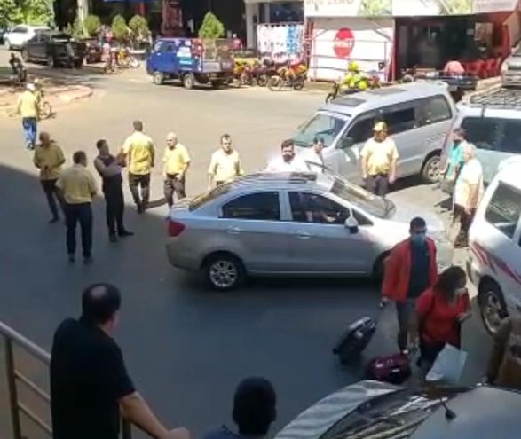 Persiste conflicto entre taxistas y  conductores de Muv y Uber en CDE
