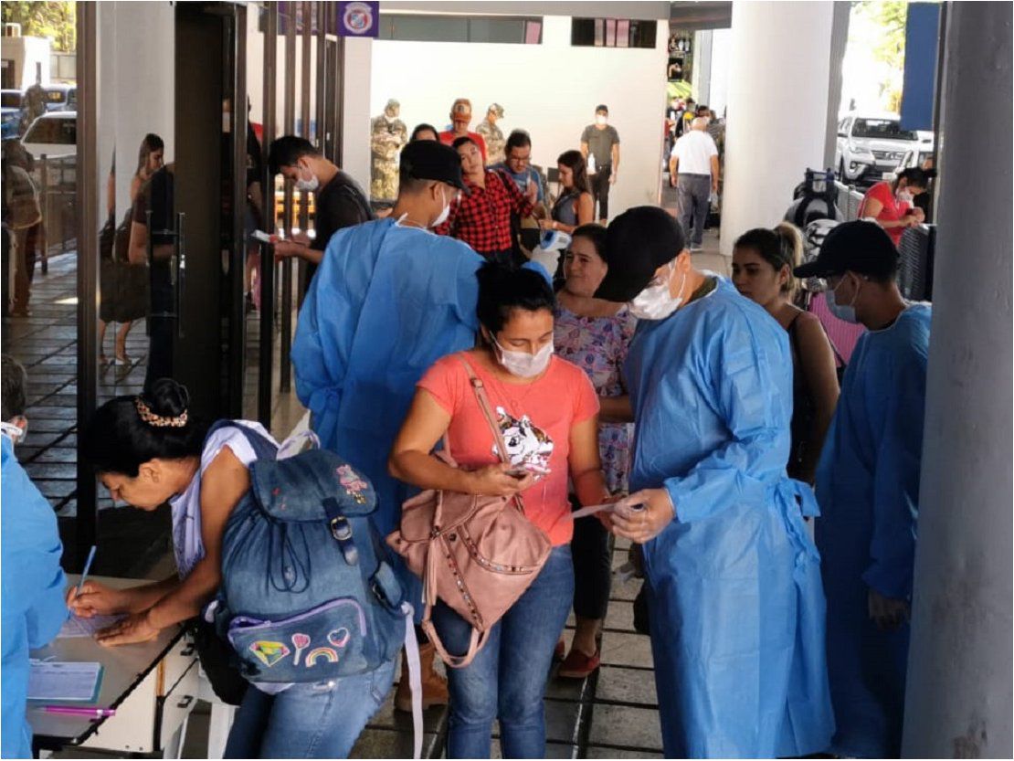 Covid: Reportan más de 2.000 casos en la última semana