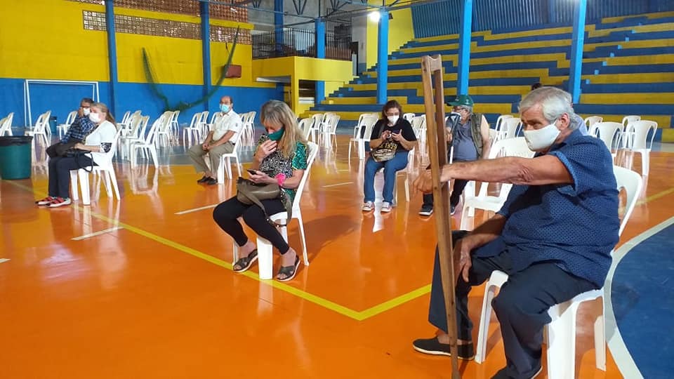 Continúa vacunación anticovid de adultos mayores en Alto Paraná