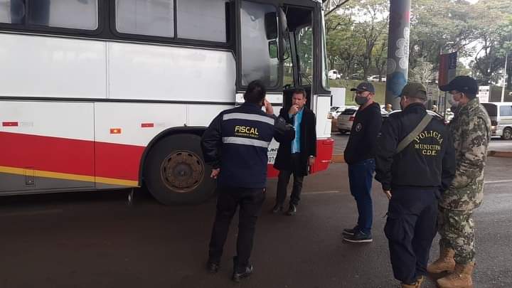 Conductor brasileño intentó  sobornar a funcionario, denuncian