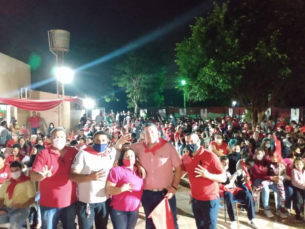 Gran concurrencia en acto de Julio Paredes en la zona de seccional 15