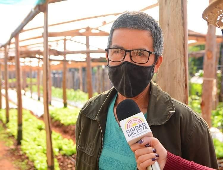 Huertas familiares se fortalecen en los barrios de Ciudad del Este