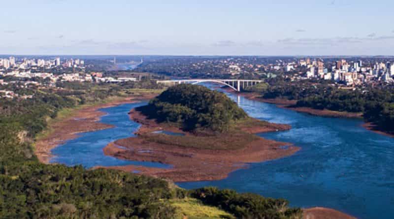 Nivel del río Paraná afecta la navegabilidad y a los que viven de la pesca en Tres Fronteras
