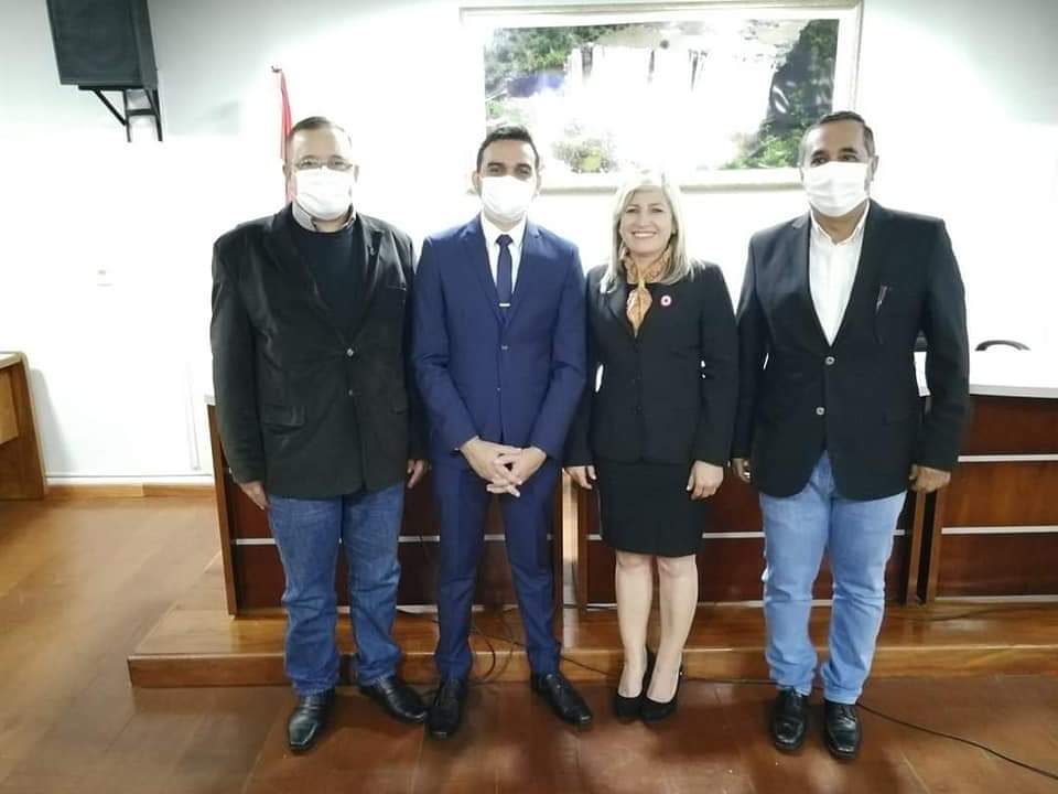 Otro servil a Vaesken asume como presidente de la Junta Departamental