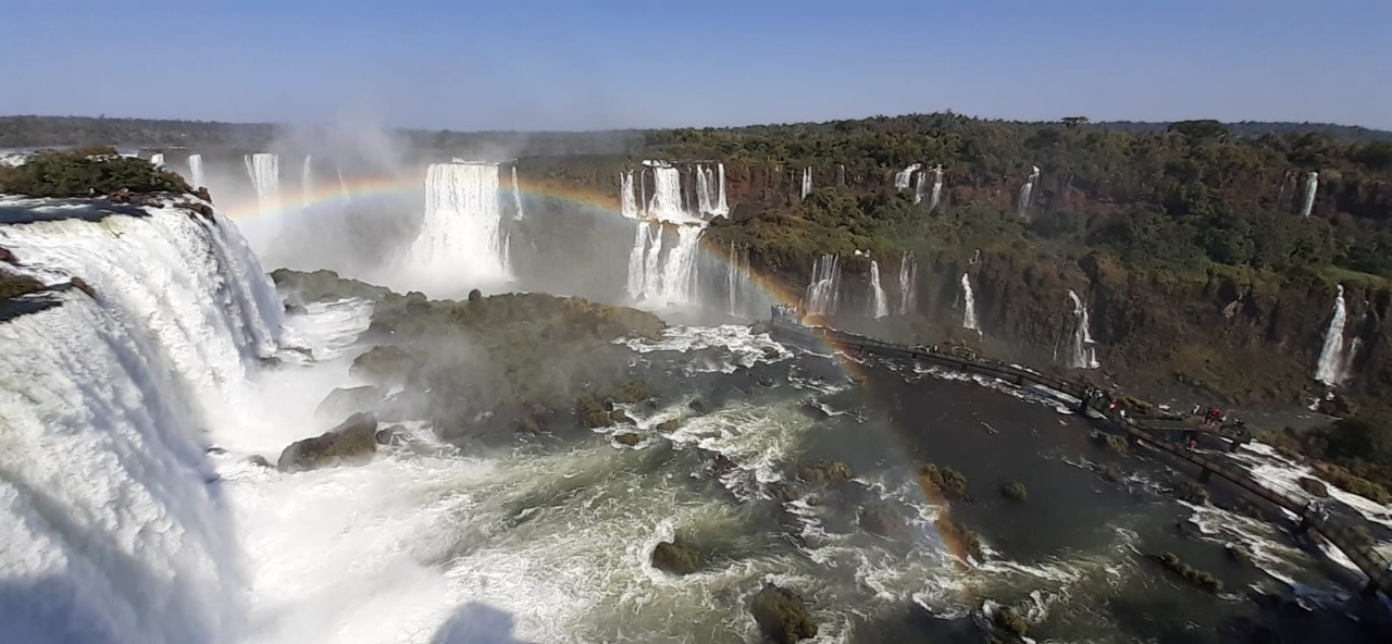 Después de mucho tiempo Cataratas del Yguazú supera su caudal normal de agua