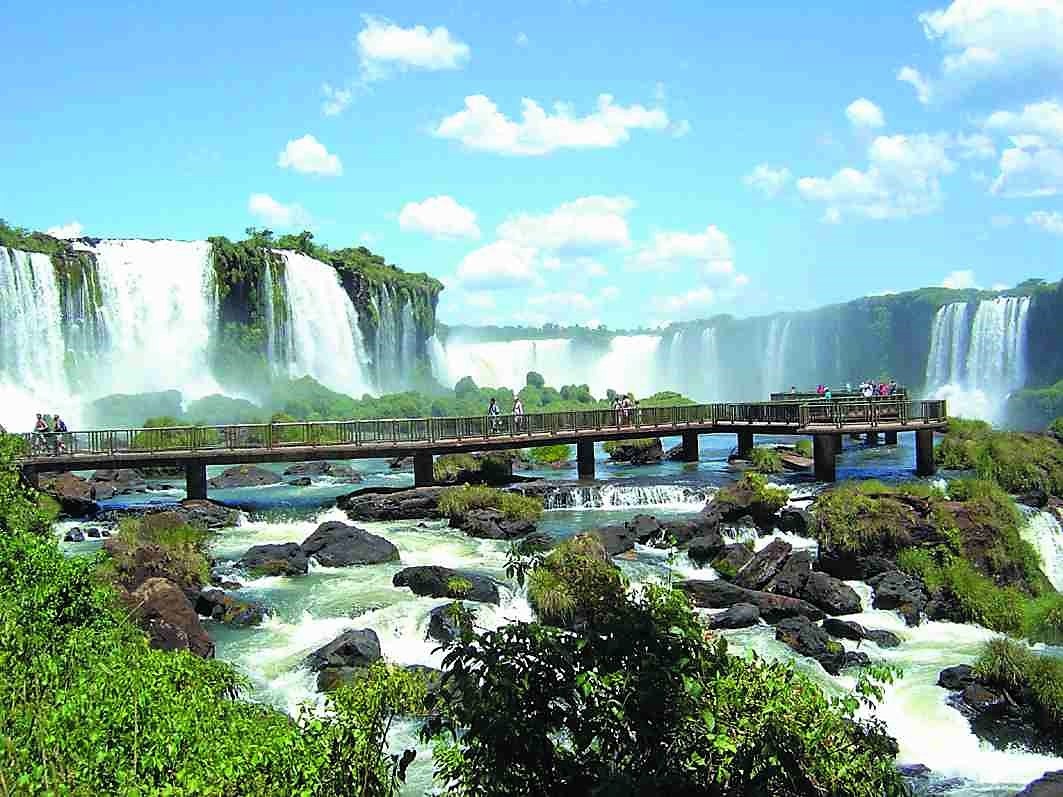 Movimiento de turistas en la región de las tres fronteras aumento 100%