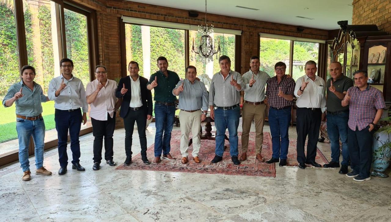 Intendentables del Este reciben respaldo de Horacio Cartes