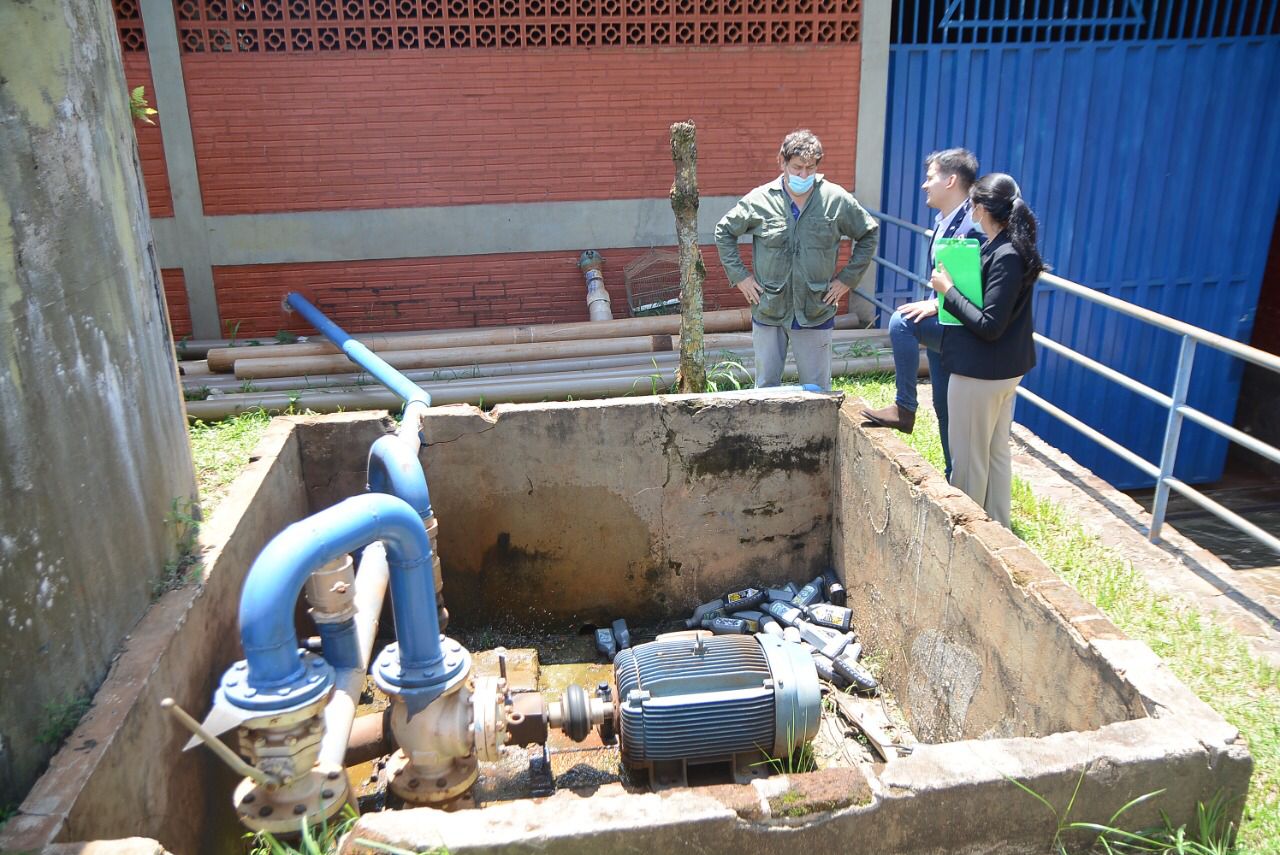Miles de usuarios de Ciudad del Este viven en zozobra por la falta de agua