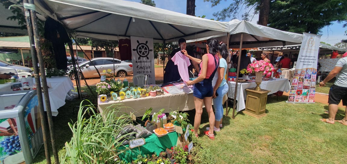 Unos 60 mipymes participaron de la 1ª feria de emprendedores de Minga Guazú