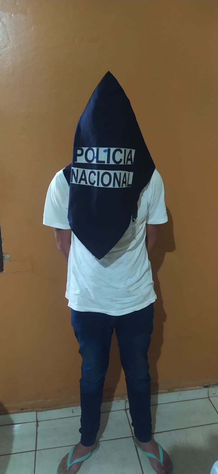 Imputan a borracho que intentó apuñalar a su mujer por no abrirle la puerta