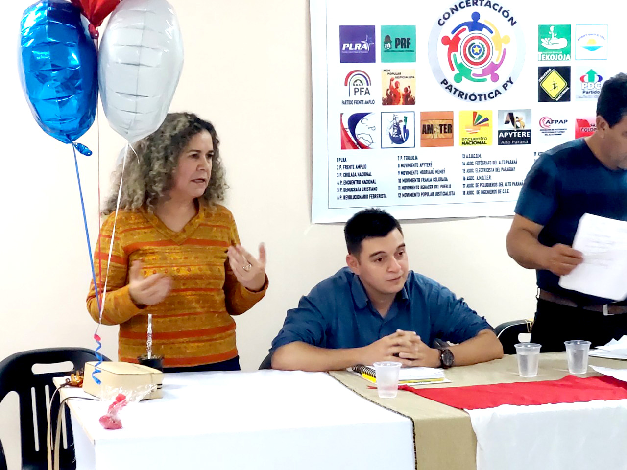 “Con la misma plata robada al pueblo se compra votos en el país”