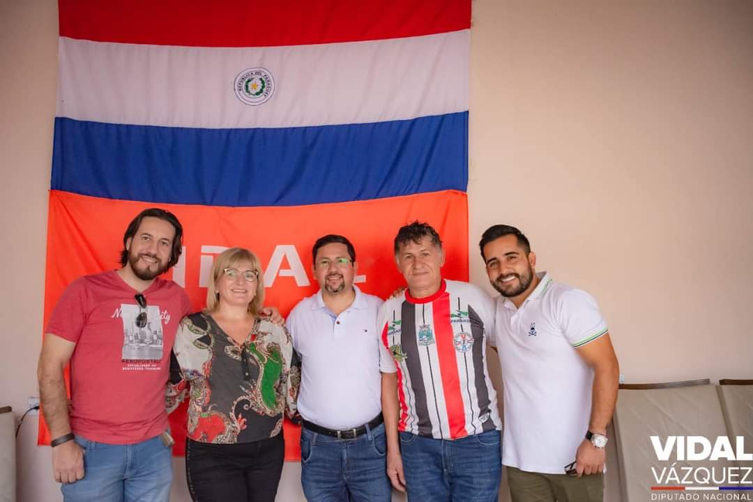 Candidatos de Yo Creo visitaron a la colectividad paraguaya en Foz