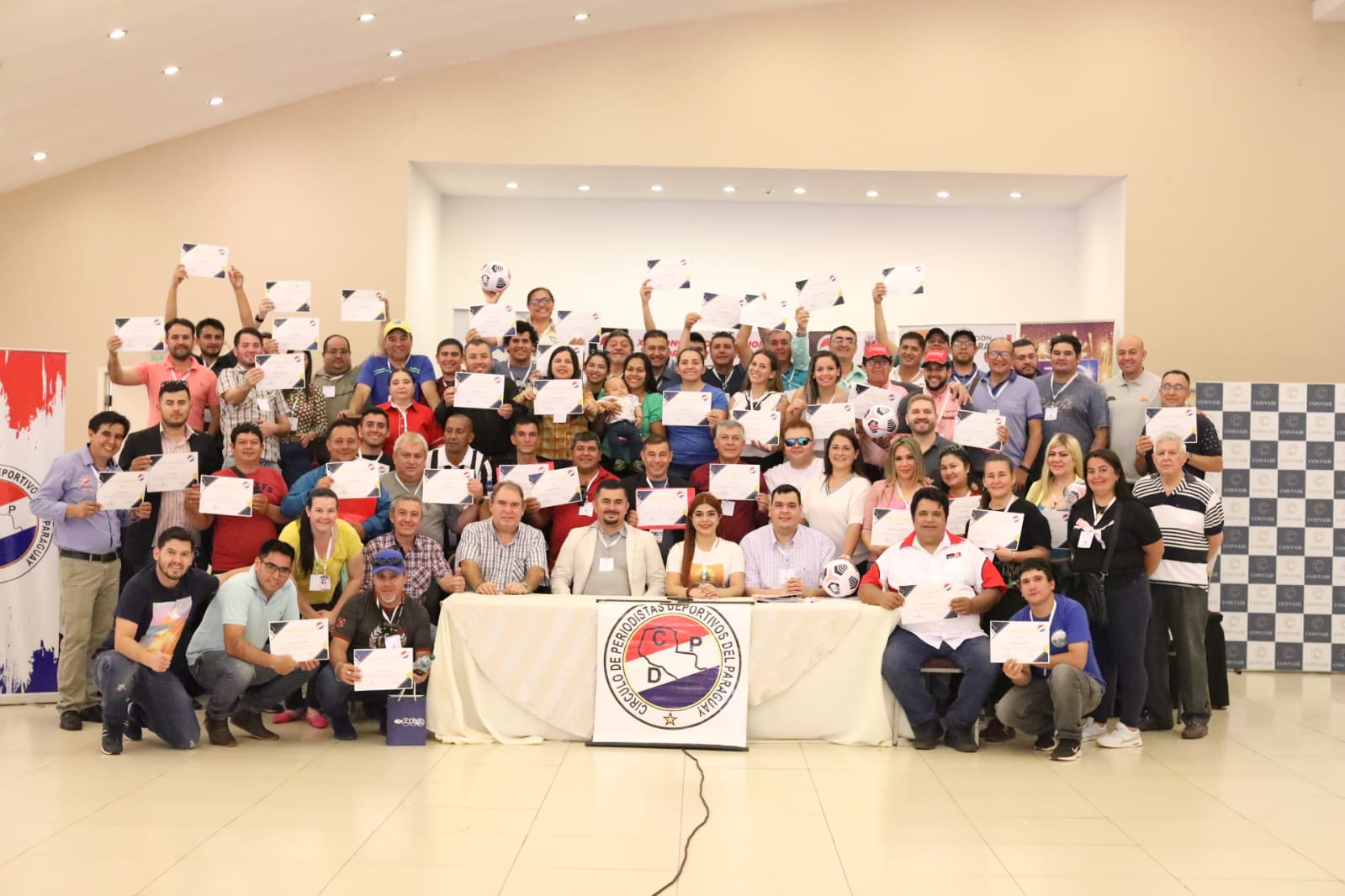 Califican como de primer nivel congreso de periodistas en CDE