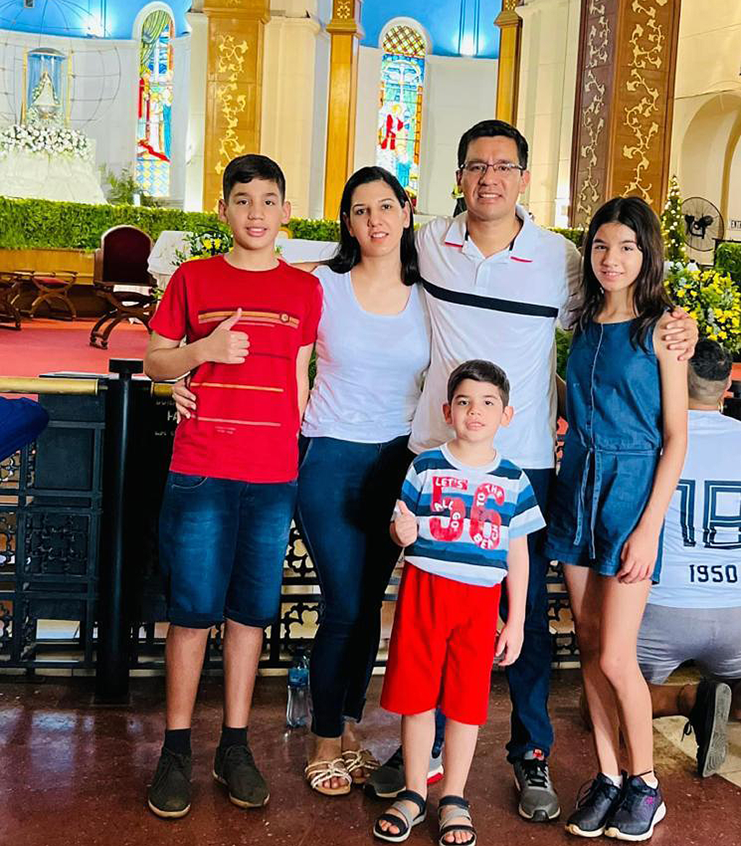 Landy festeja sus 40 años con visita a la Virgen y presagia gran victoria