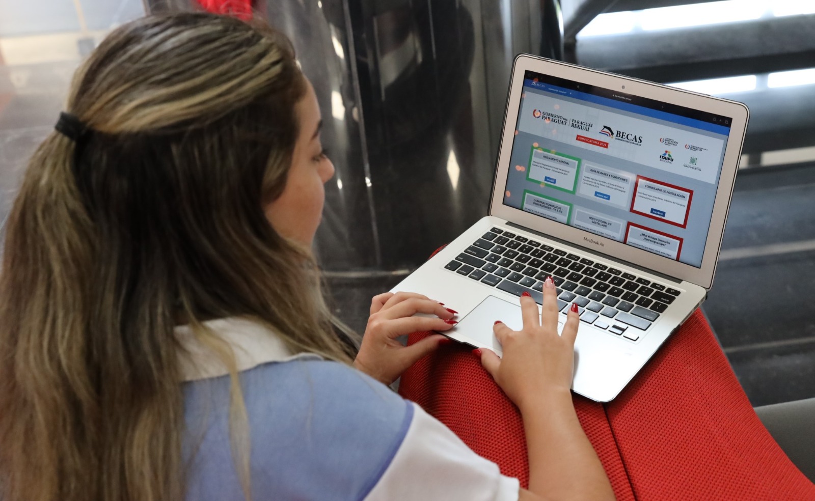 Una única bolsa de 5.000 becas de estudio ofrece el Gobierno