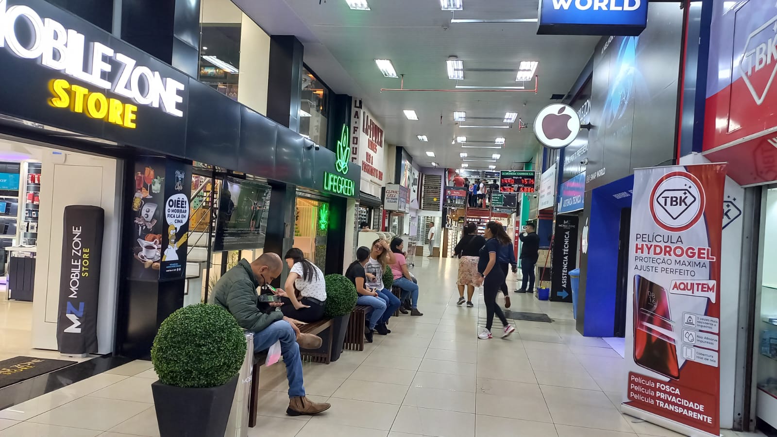 Se desploma actividad comercial en  CDE por caída del real ante el dólar
