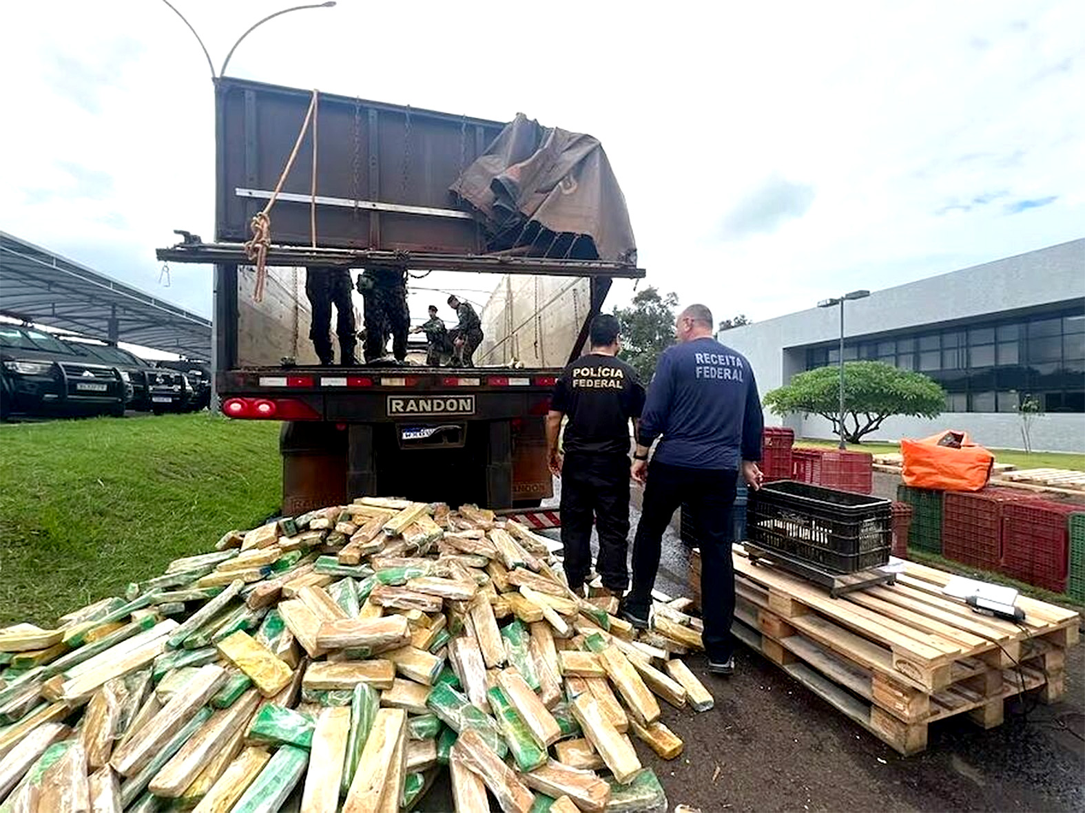 Incautación histórica de drogas y contrabando en la región de frontera
