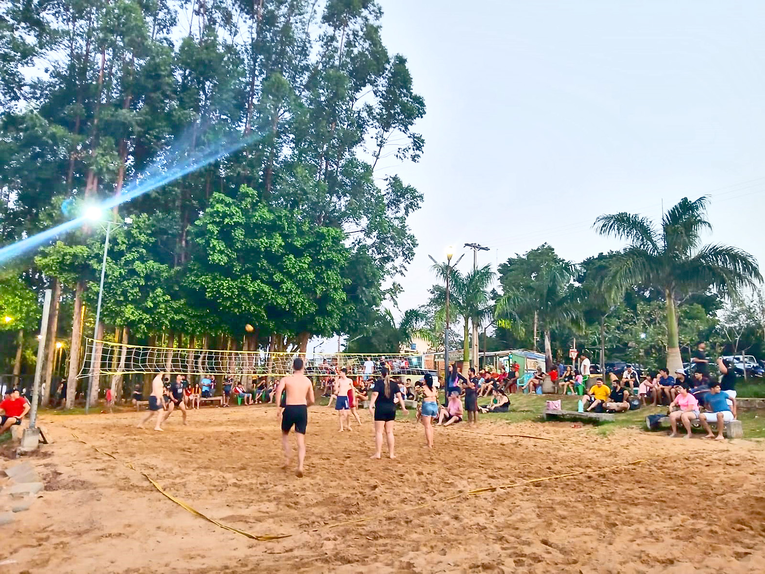 Con llegada de calor bañistas y deportistas copan la costanera Ñande Renda de CDE