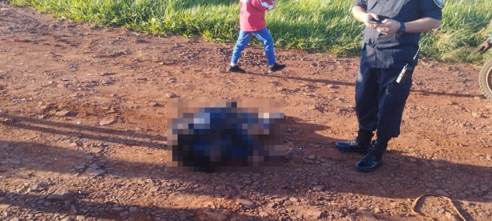Motociclista muere al chocar  contra camión en Hernandarias