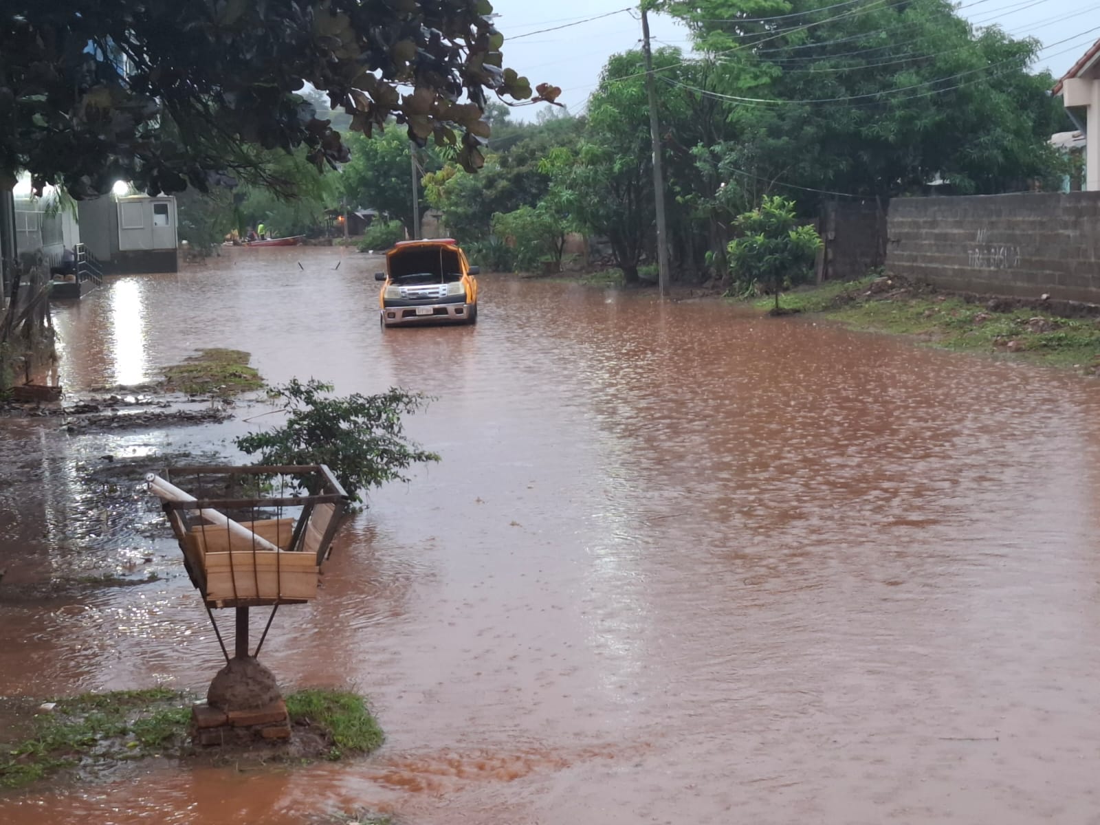 Inundación en el barrio Che la Reina se volvió un problema recurrente