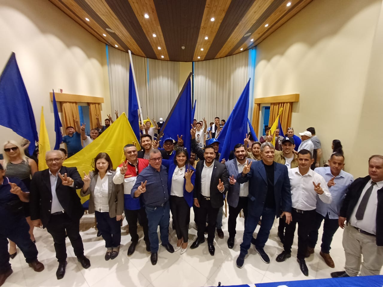 Ausencias marcan presentación de candidaturas de la “alianza” en CDE
