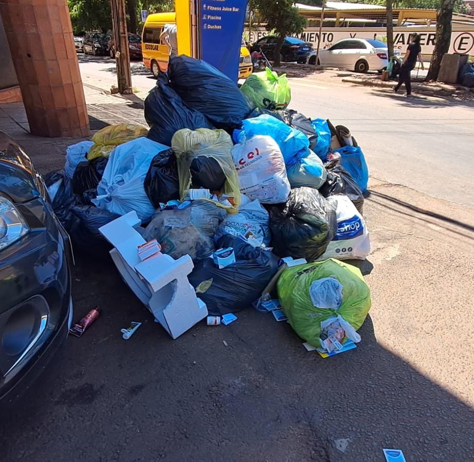 Urge concienciación sobre montículos de la basura generada en el microcentro