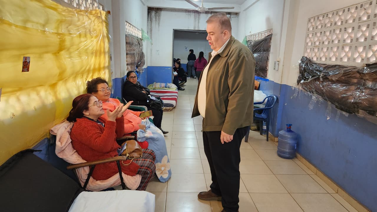 Albergue digno para familiares de internados solicitan al director del Hospital Regional
